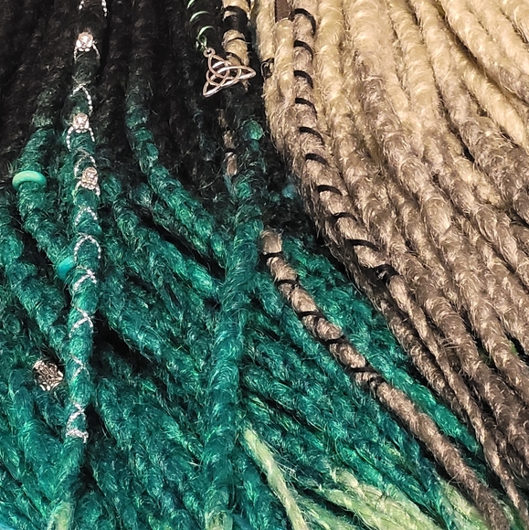 Brand New Dread Extensions - Picture 2 of 3